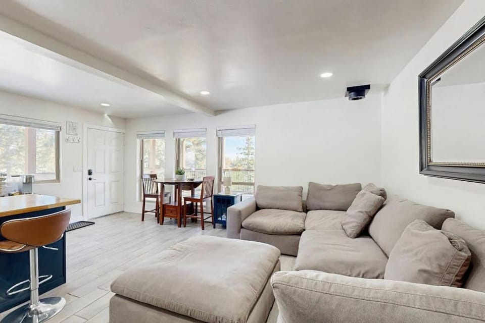 Inviting Townhome with Heated Floors Ski Storage Close to Heavenly Ski Resort House in Kingsbury