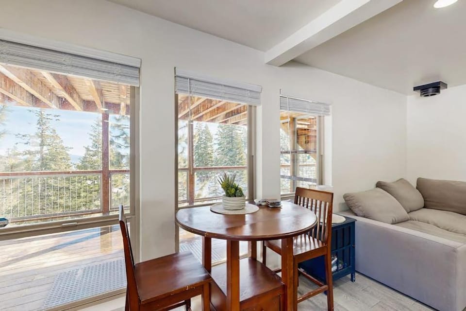 Inviting Townhome with Heated Floors Ski Storage Close to Heavenly Ski Resort House in Kingsbury
