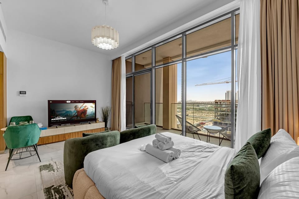 Upgraded Studio in StudioCity Apartment in Dubai