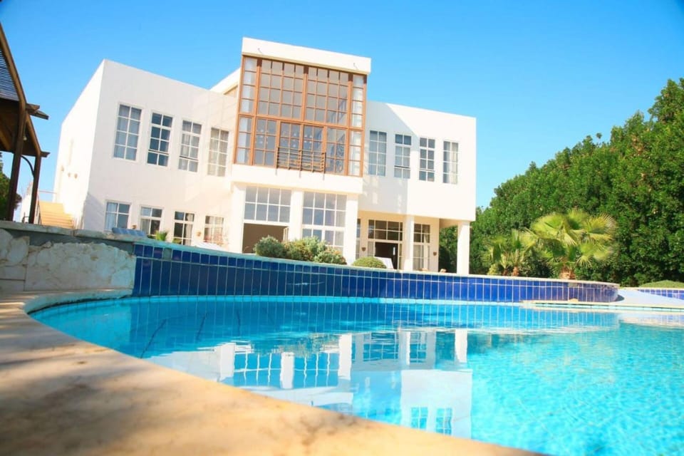 Pool view, Swimming pool