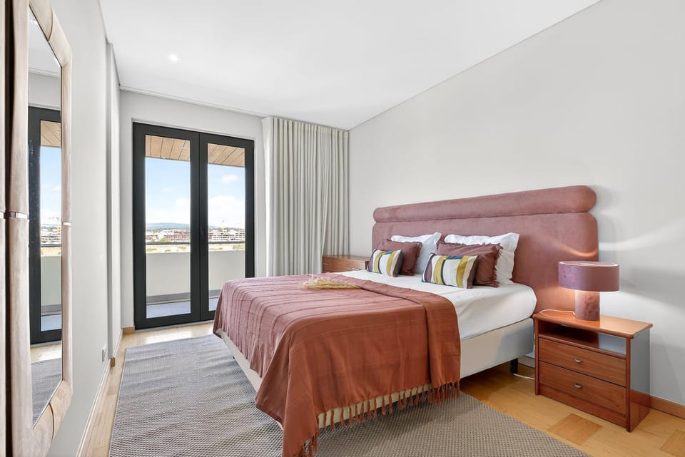 Bed, Bathroom, View (from property/room), Bedroom, Street view, Quiet street view, internet, air conditioner