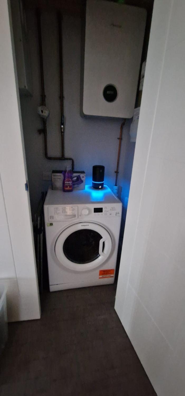 Modern 2 Bedroom - Mackenzie Apartment in Southall