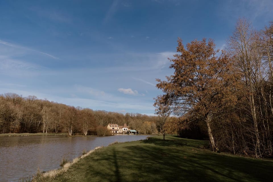 Domaine de Thironne Lac & Nature Bed and Breakfast in Normandy