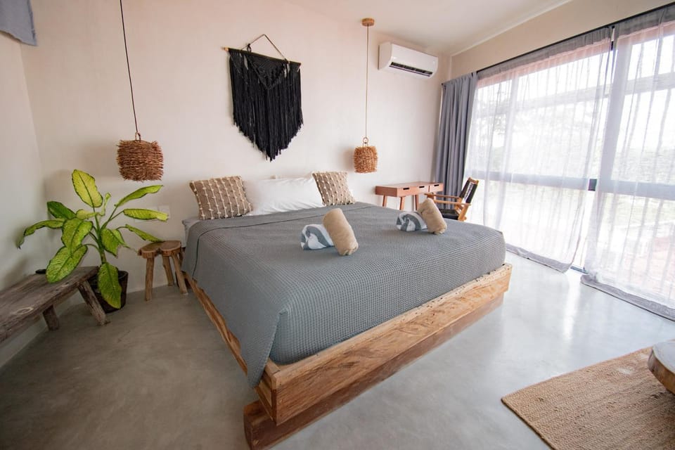 Bed, Seating area, Bedroom