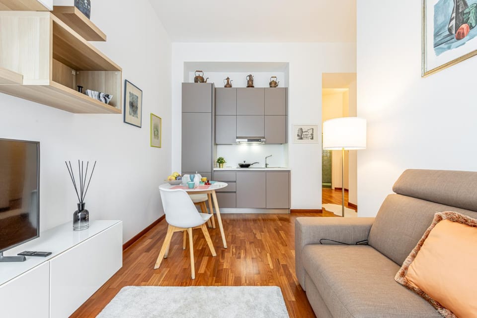 Kitchen or kitchenette, Living room