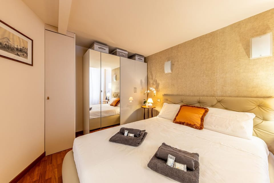 Bed, Photo of the whole room, Bedroom, towels, wardrobe