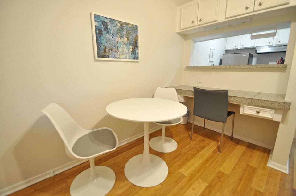 The Austin Cool Condo Apartment in Austin