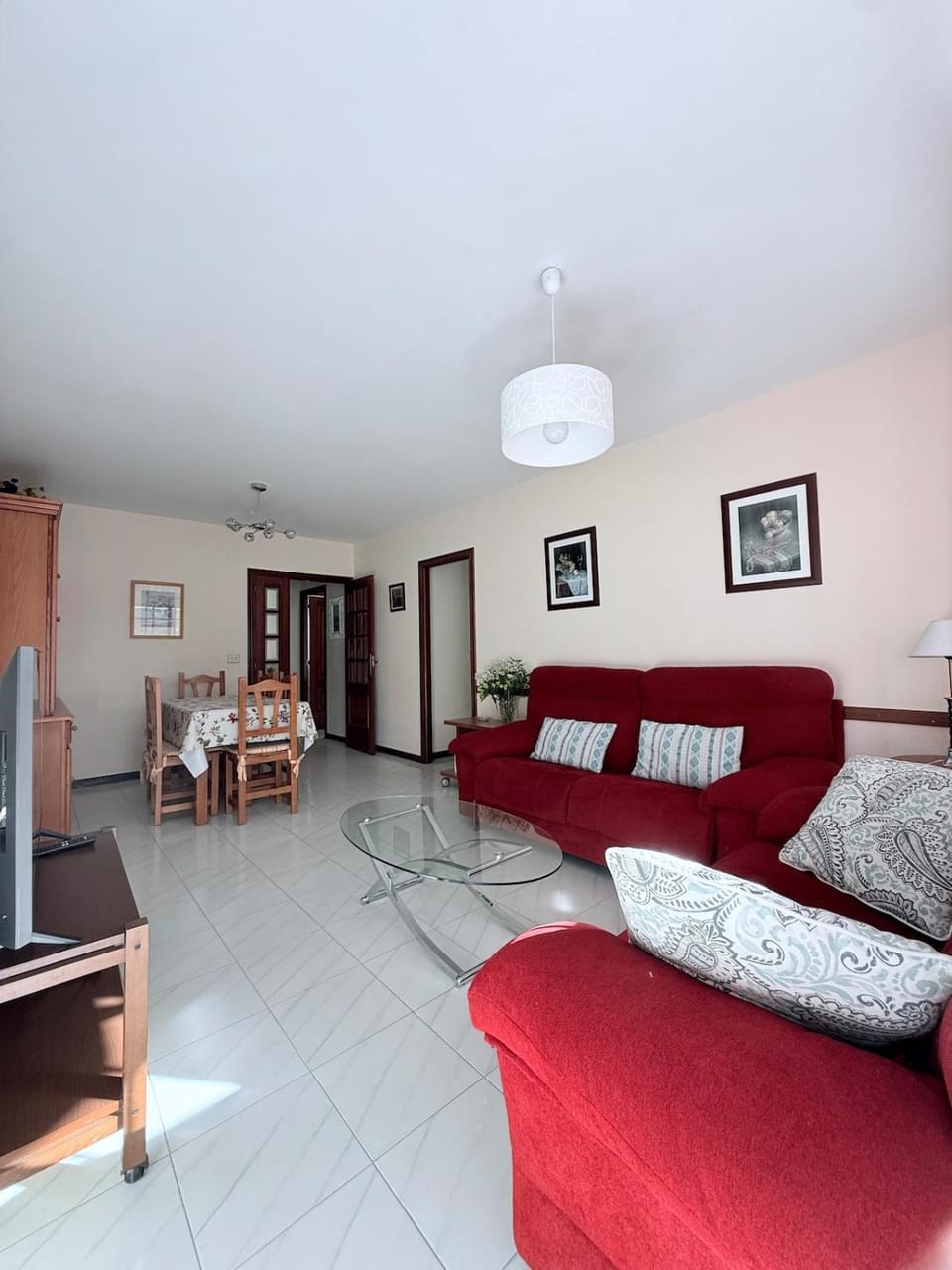 TV and multimedia, Living room, Dining area