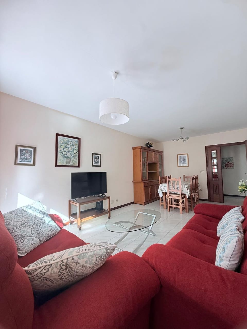 TV and multimedia, Living room, Dining area