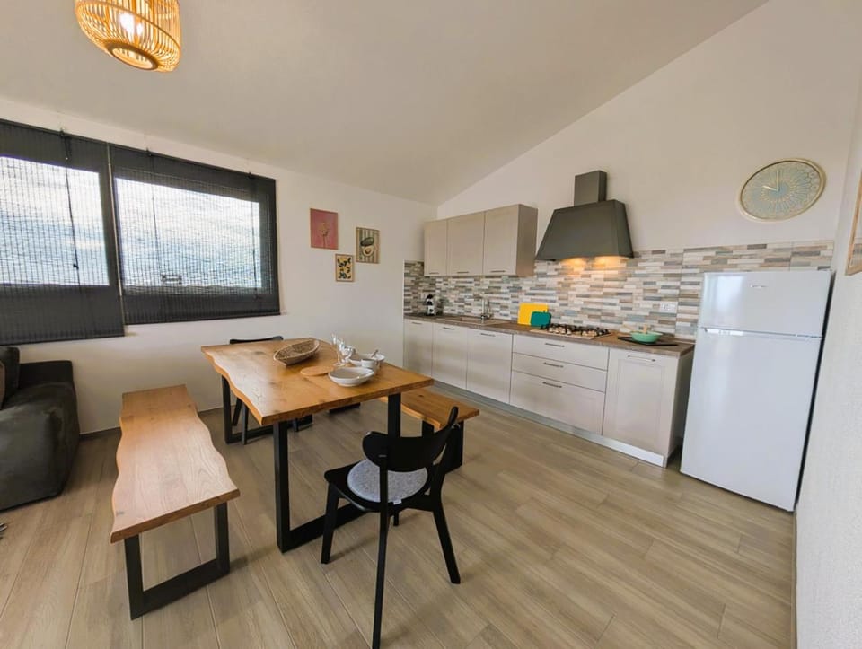 Kitchen or kitchenette, Dining area, kitchen, kitchen