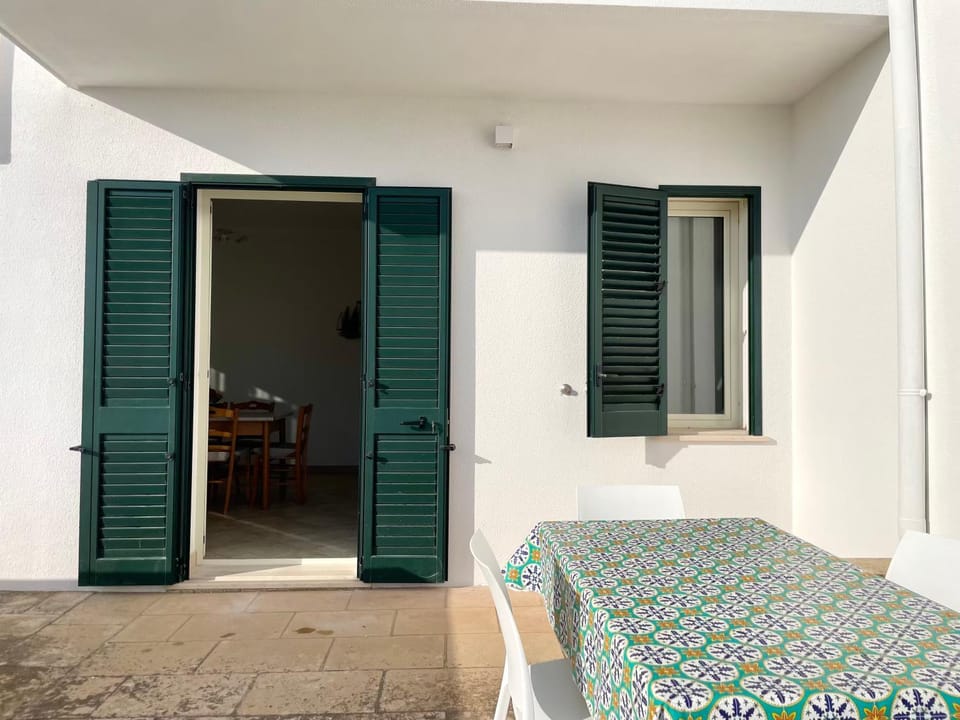 Bed, Day, View (from property/room), Balcony/Terrace, Photo of the whole room, Bedroom
