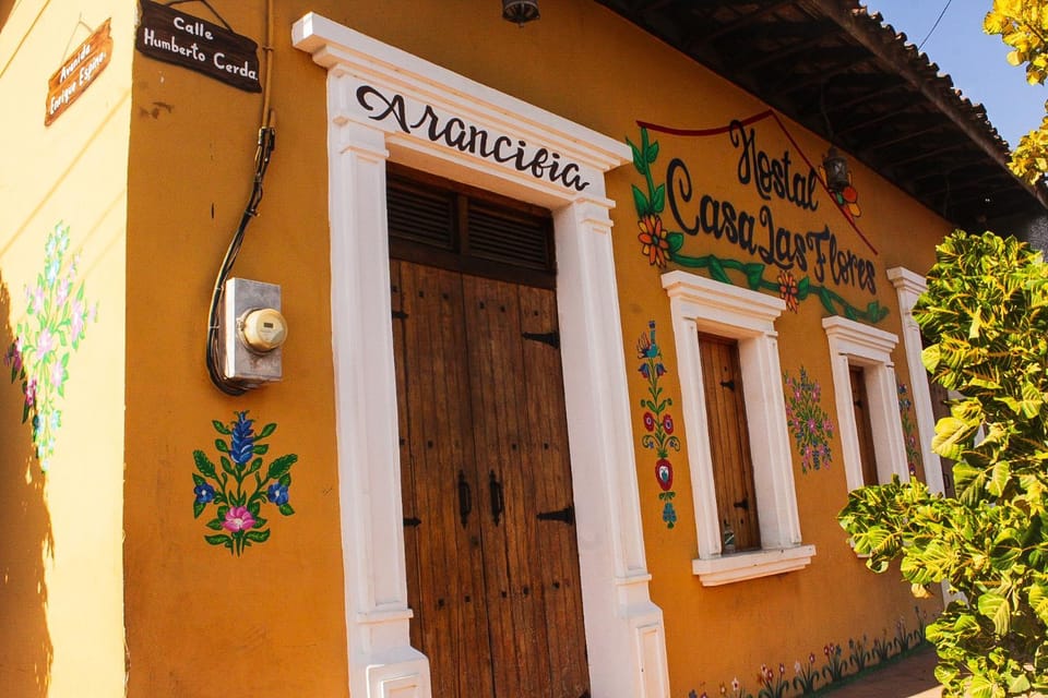 Facade/entrance