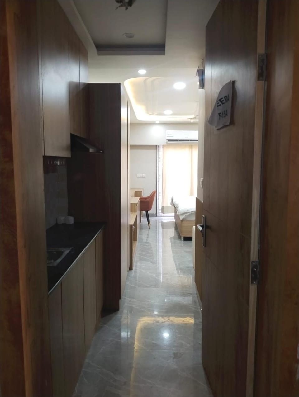 F-15A meera tower,Hotel Shree Sadhna, Chhatikara road,near char dham mandir Apartment in Uttar Pradesh