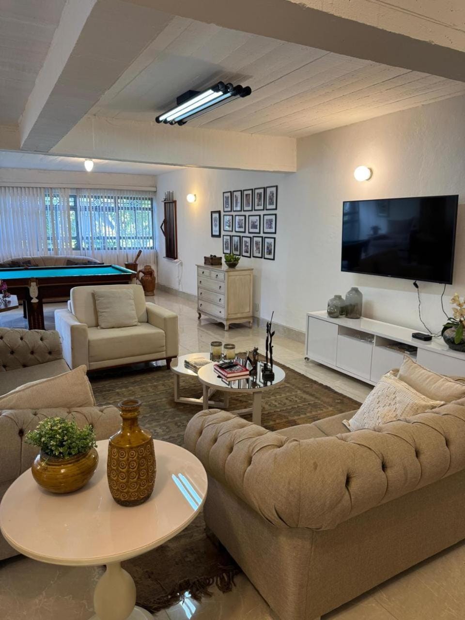 Communal lounge/ TV room, Living room