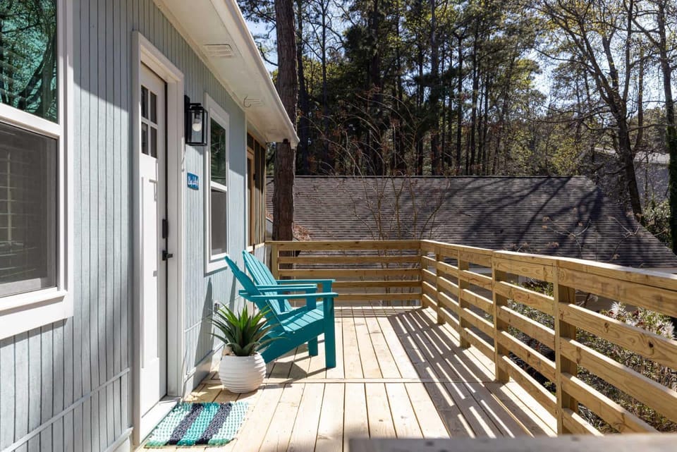 Sojourn Dog Friendly Modern 2BD with Bikes Apartment in Kill Devil Hills
