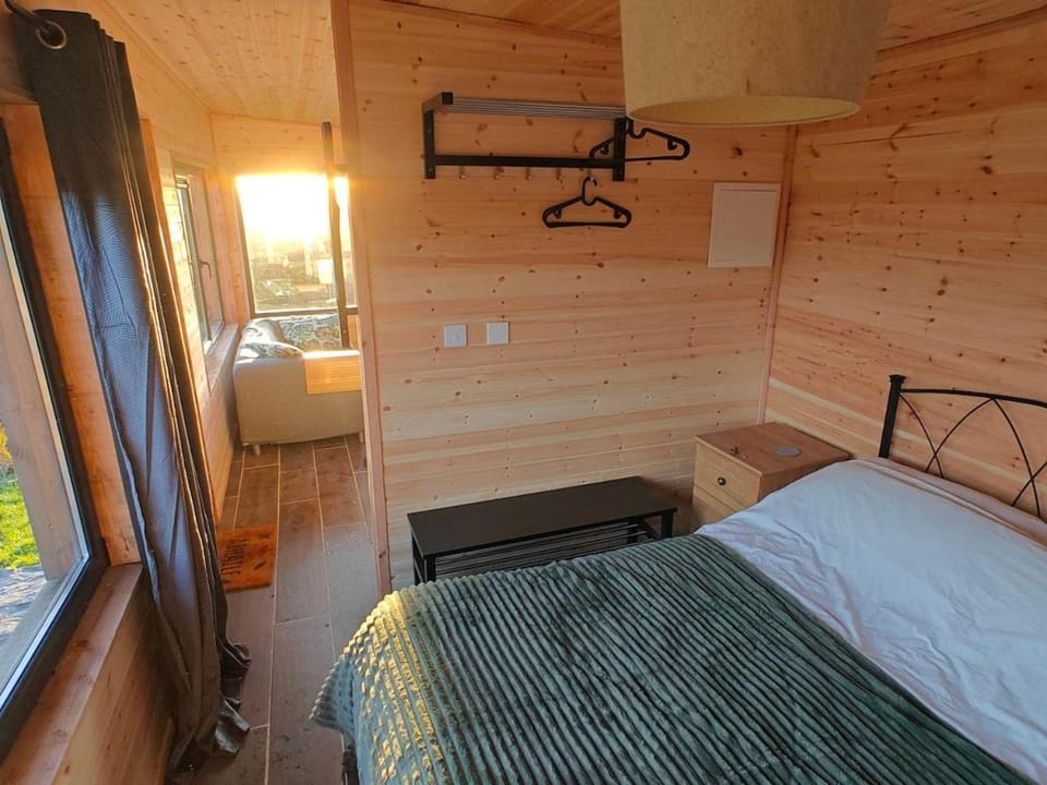 The Perch - Romantic Cabin with Sunset Views Cabin in County Cork