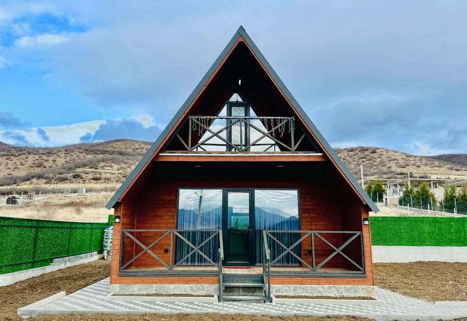 Mira Chalet Saguramo Chalet in Georgia
