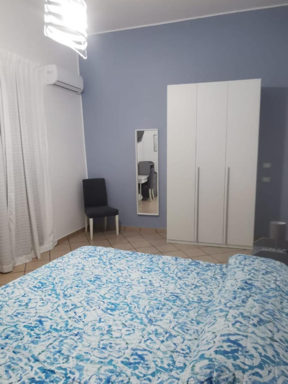 Bedroom, wardrobe, air conditioner