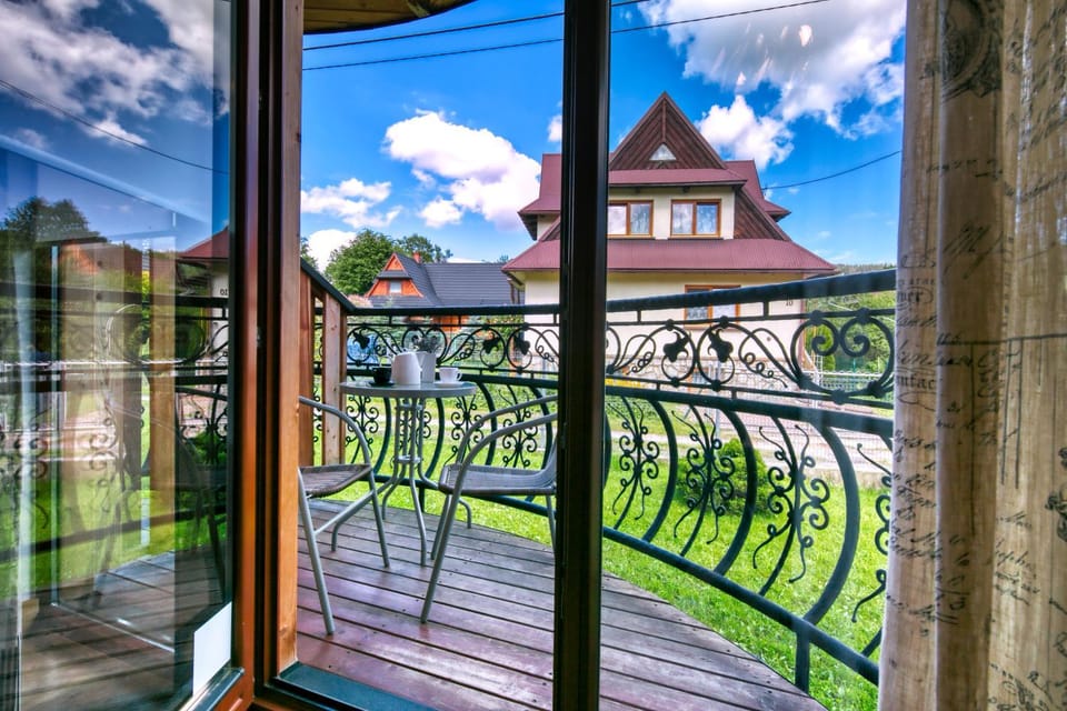 Day, Neighbourhood, Natural landscape, Summer, Garden, Balcony/Terrace, Seating area, On site, Garden view, Non alcoholic drinks