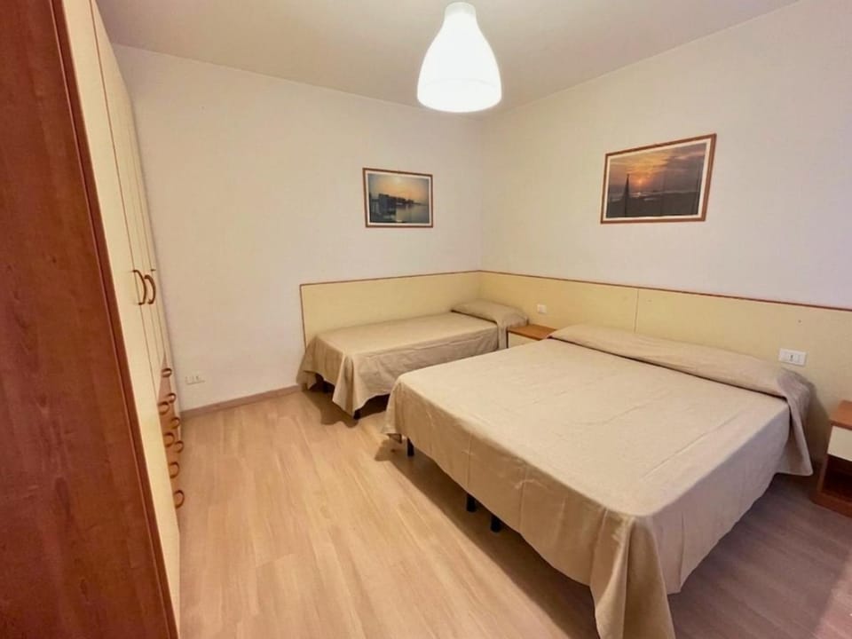 Supermarket Apartment in Grado