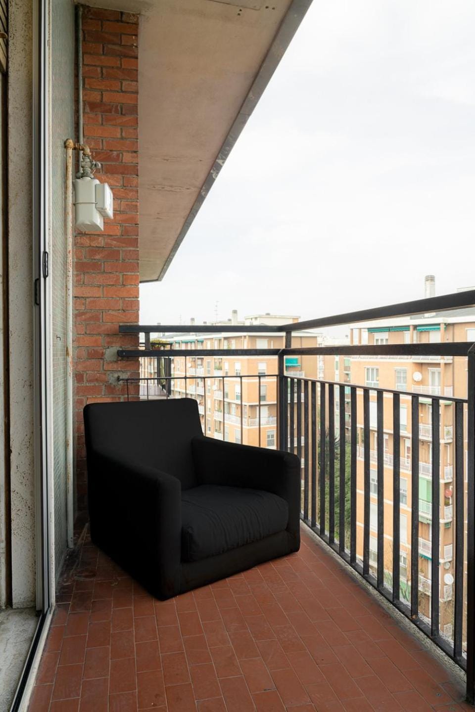 Oikami House - Via di Vittorio 32 - Milan - Wi-Fi Apartment in San Donato Milanese