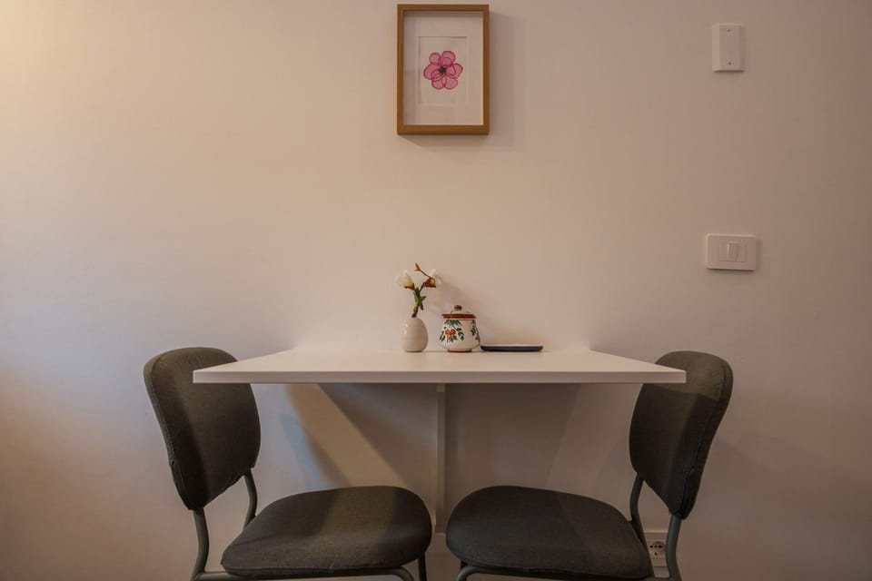 Dining area, kitchen