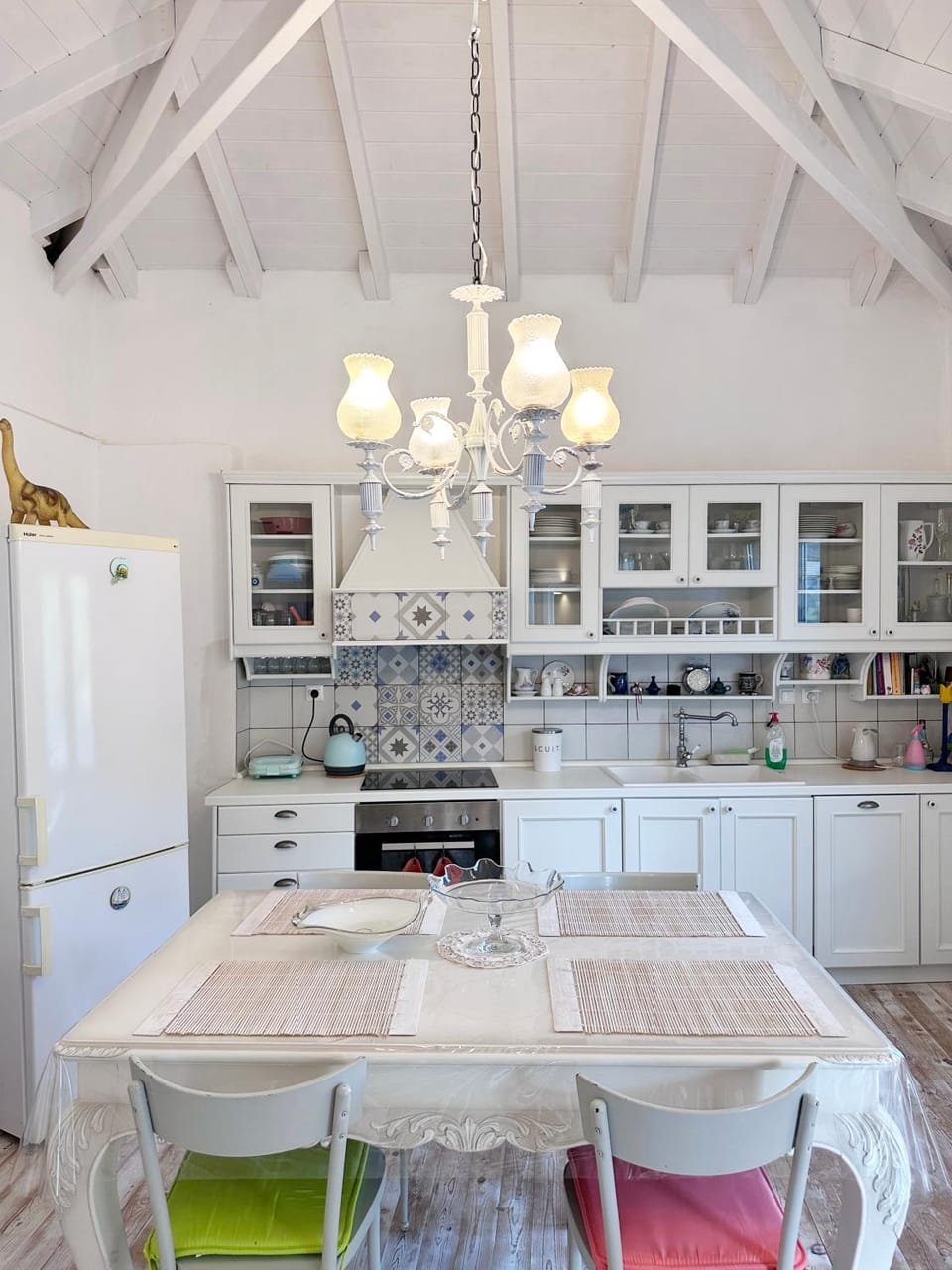 Kitchen or kitchenette, Dining area, kitchen