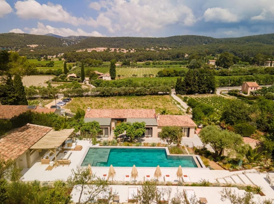 Villa iconique & secrète dans les collines de Cassis Villa in Cassis