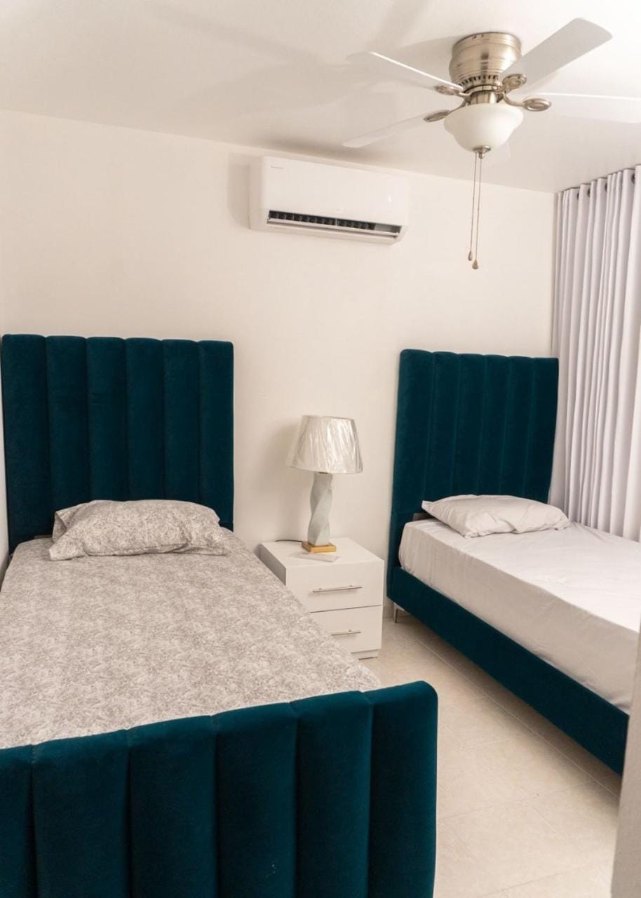Bed, Bedroom, air conditioner