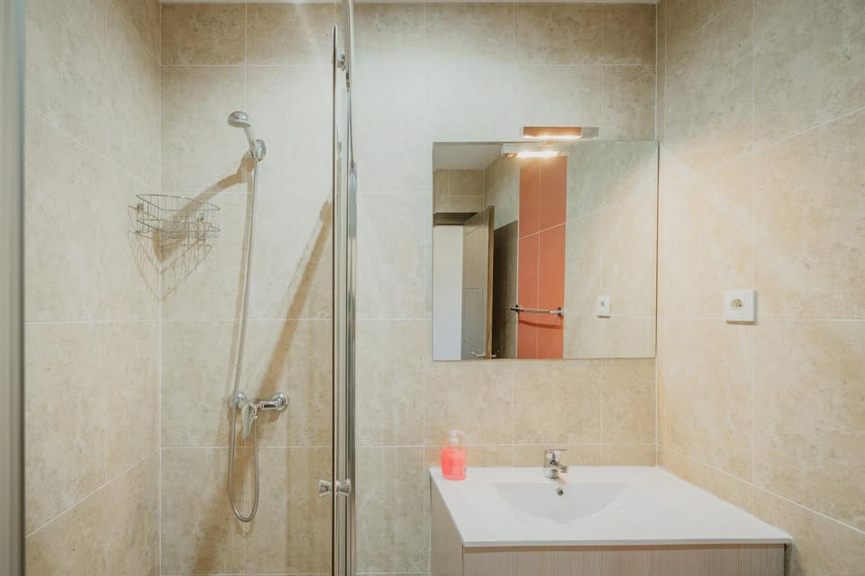 Bathroom, Living room