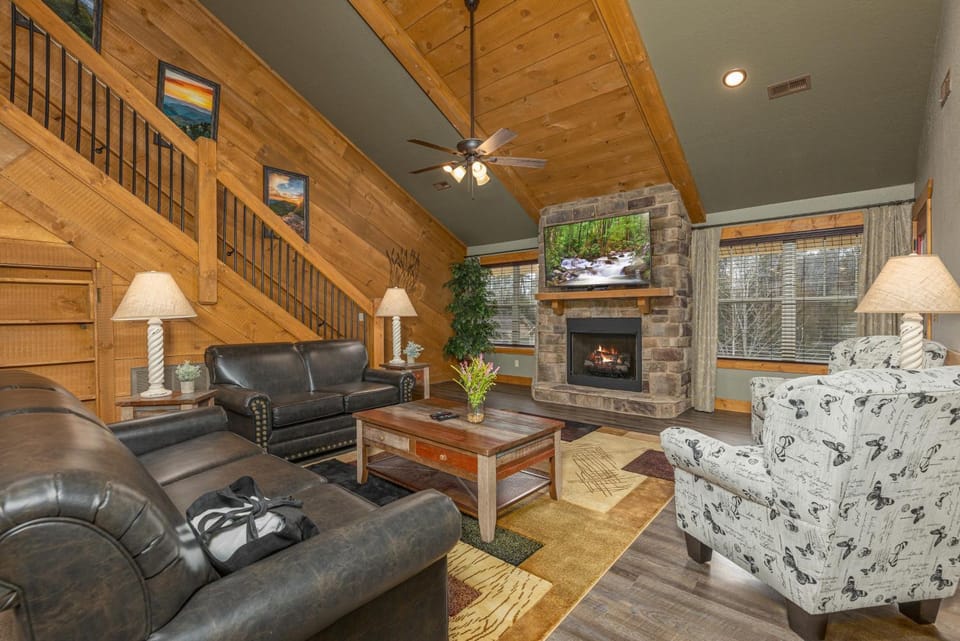 A Moment's Peace Chalet in Gatlinburg