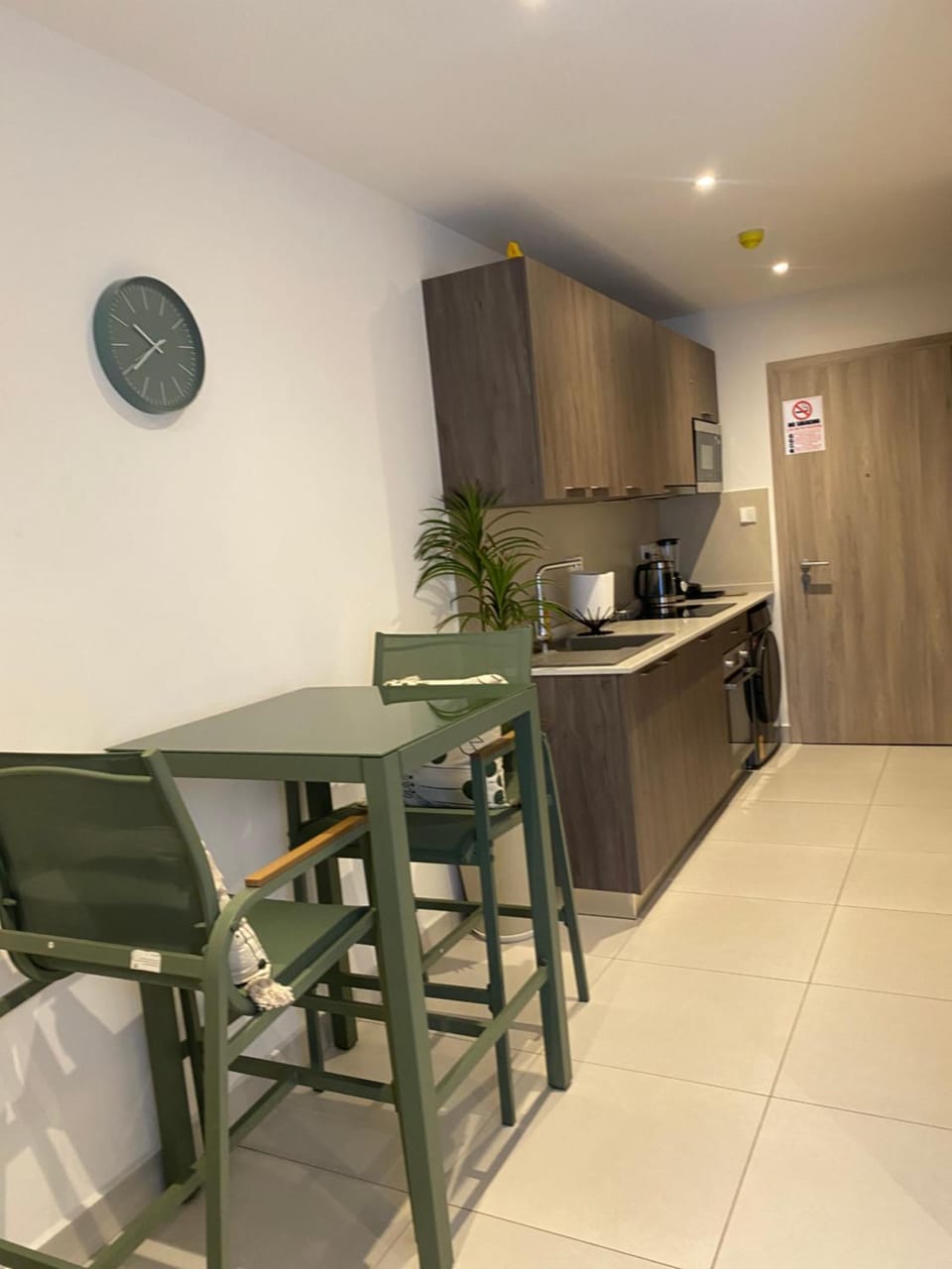 Luxury Studio at Airport Residential Apartment in Accra