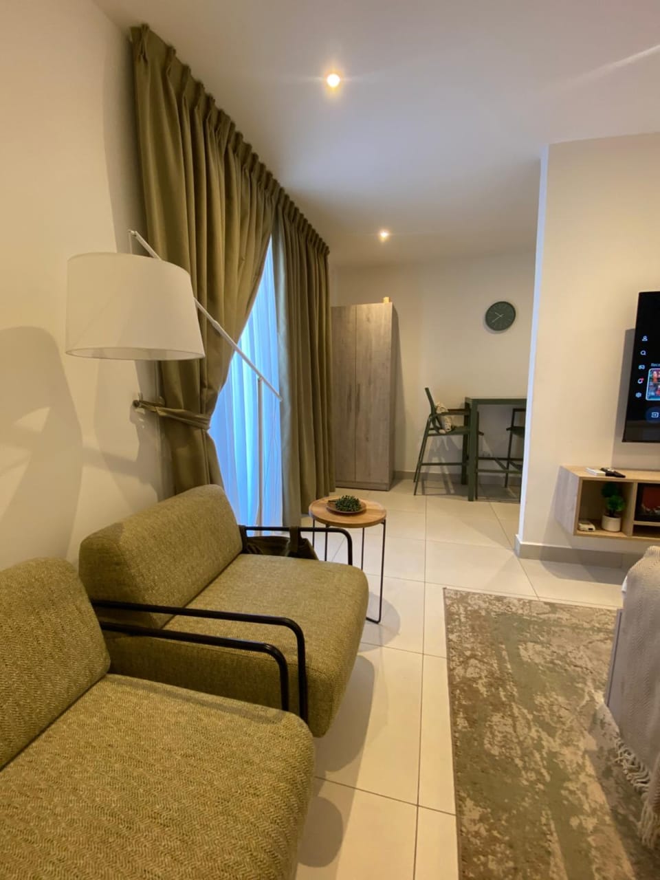 Luxury Studio at Airport Residential Apartment in Accra