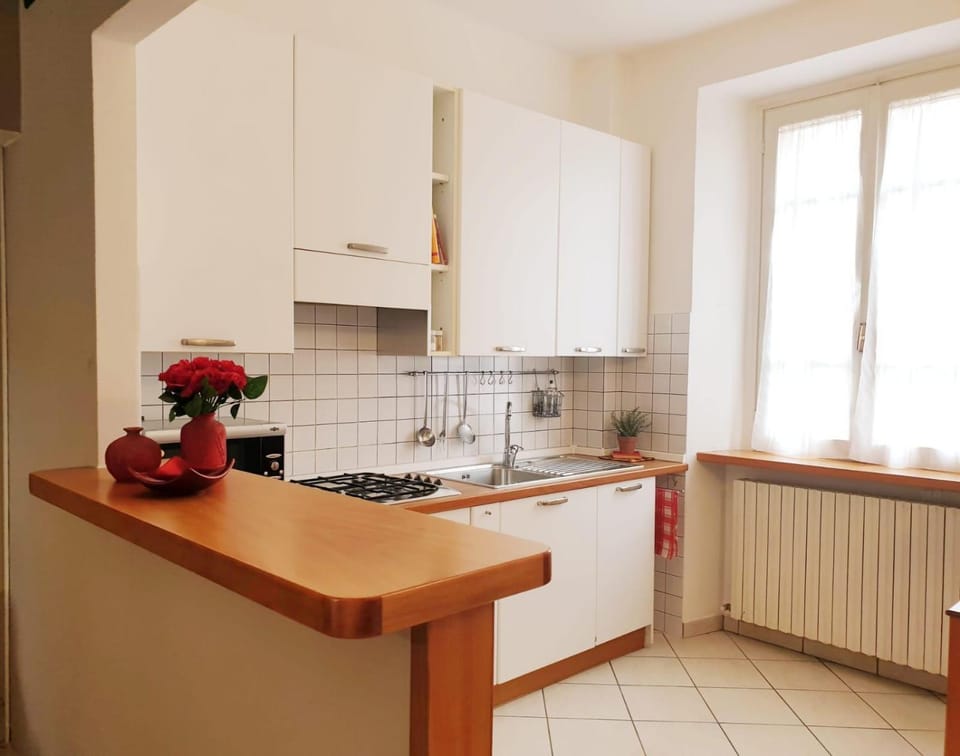Kitchen or kitchenette, kitchen