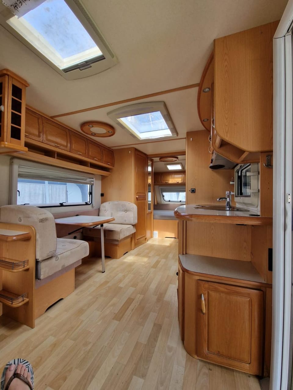 przyczepy nad morzem Jastarnia w Molo Surf Campground/ 
RV Resort in Pomeranian Voivodeship