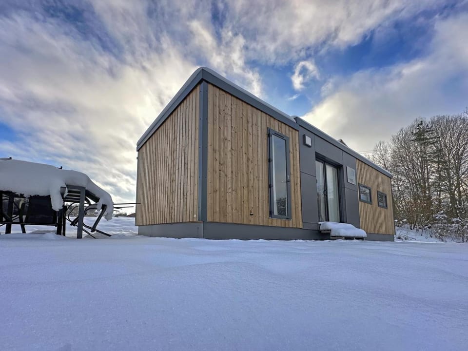 Property building, Winter