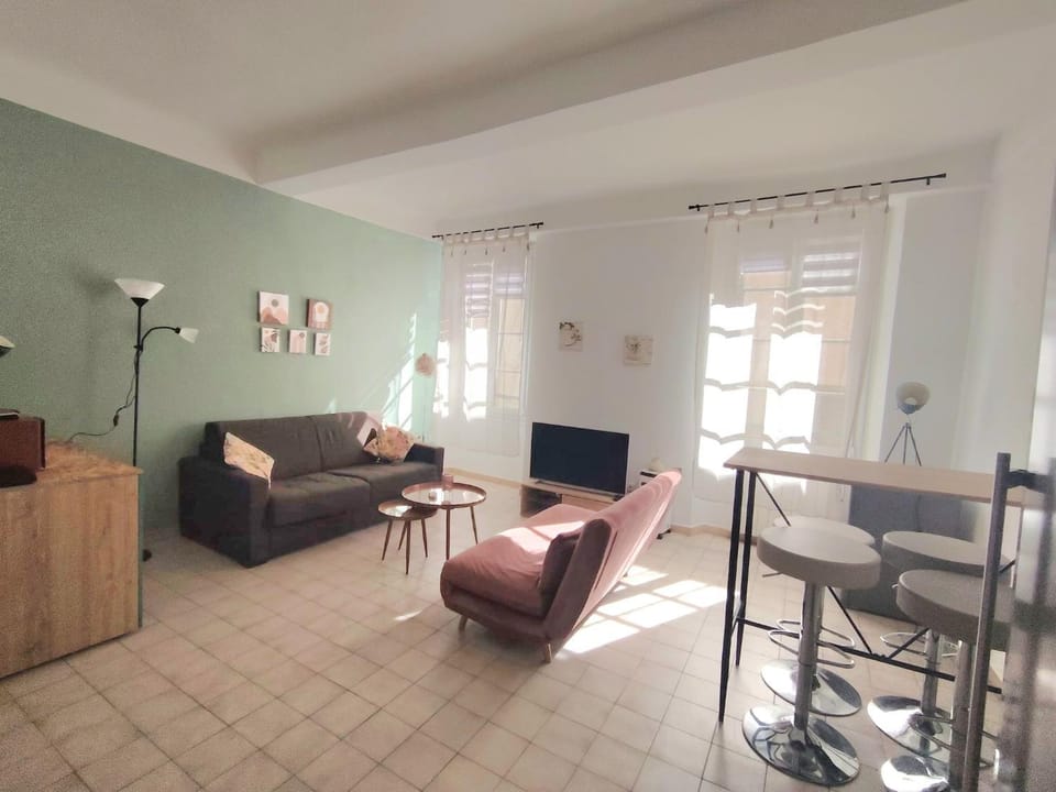 Vieux Nice fleurie Apartment in Nice