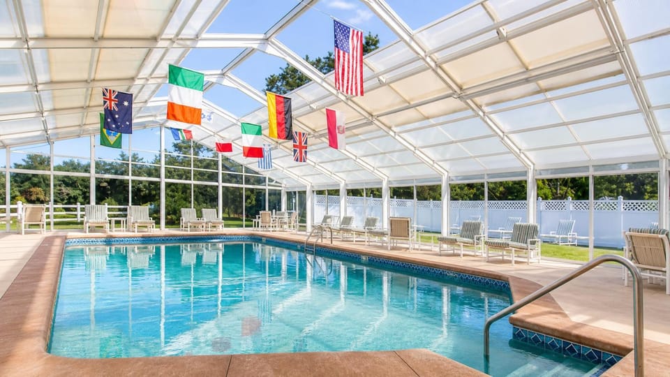 Swimming pool
