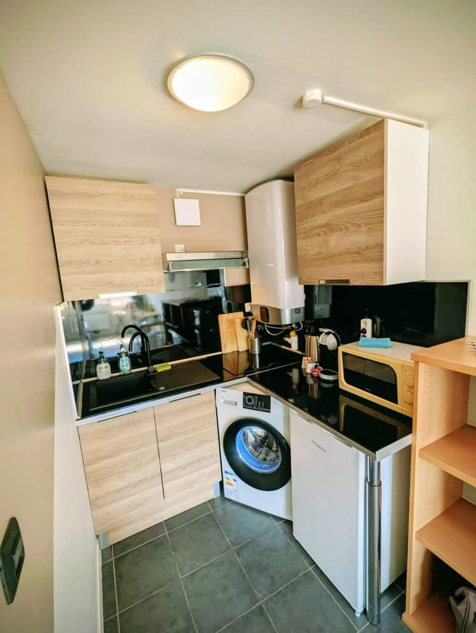 Kitchen or kitchenette