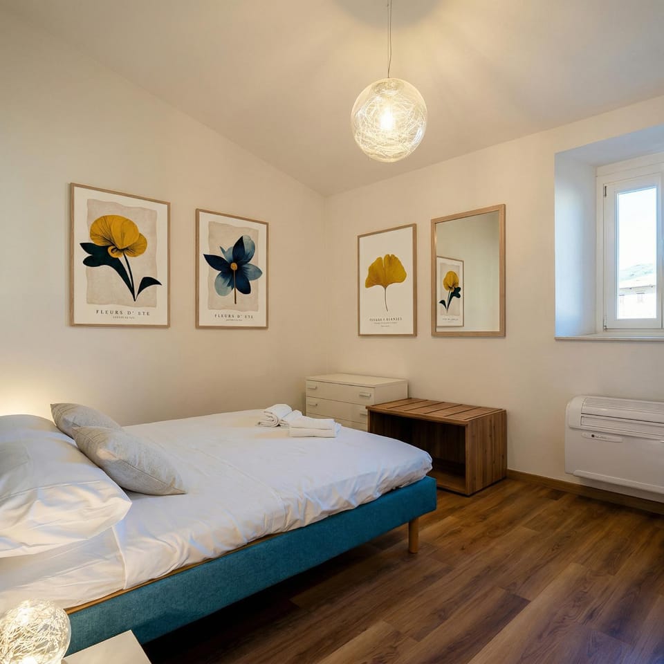 Photo of the whole room, Bedroom, furniture, towels, air conditioner