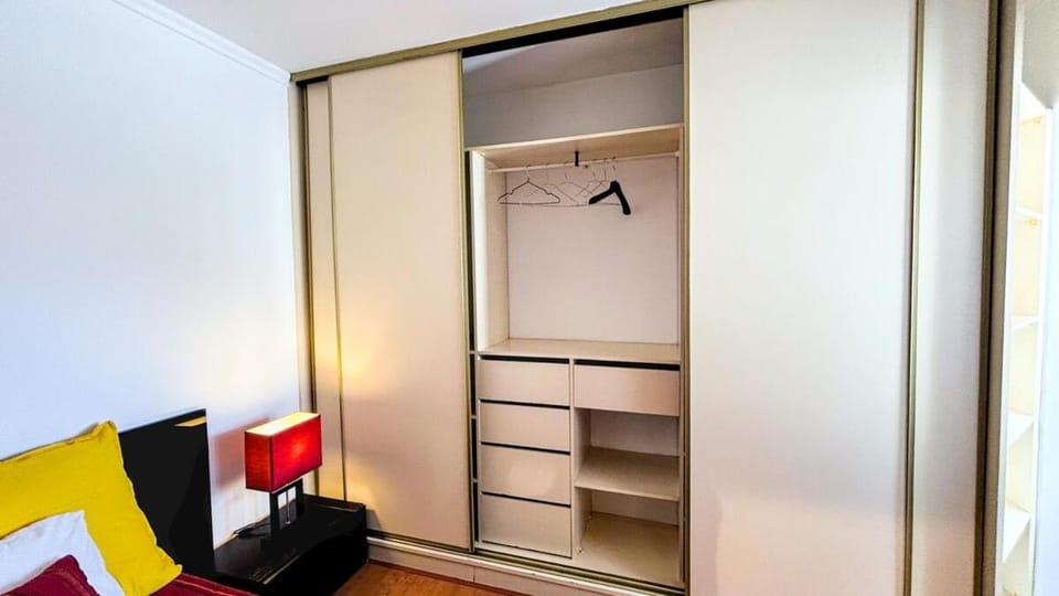 HU2i - In&Out Carcavelos Beach Apartment in Carcavelos