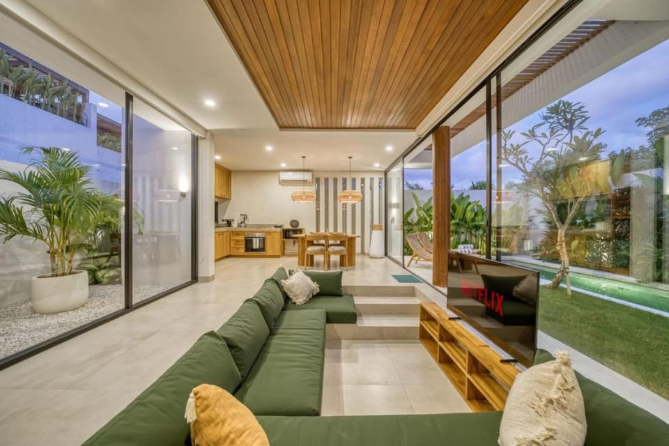Living room, Pool view