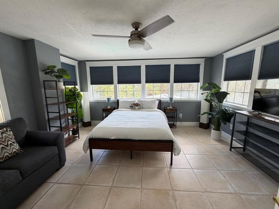 "Palms" Gulf-View Historic Cottage Retreat Country House in Indian Rocks Beach