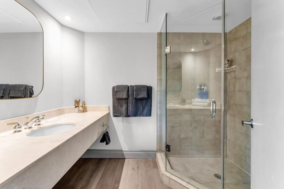 Lux Studio in Horseshoe Valley House in New York