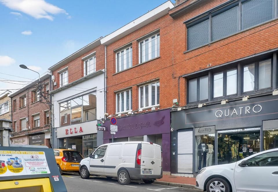 Superbe T1 lumineux à 1 min à pied de la gare Apartment in Lens