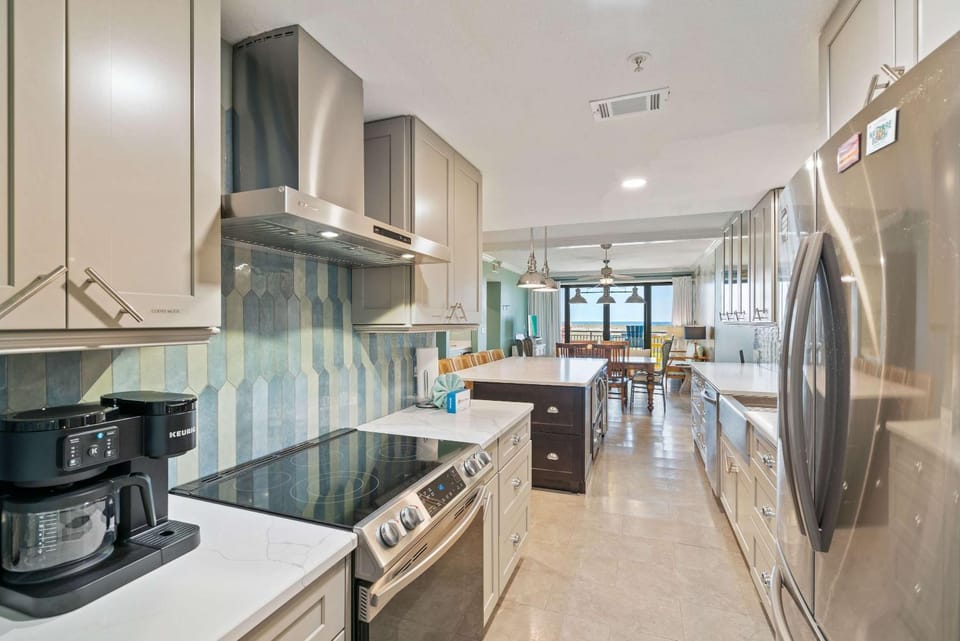 Navarre Towers 101 - 3 Bedroom Apartment in Pensacola Beach