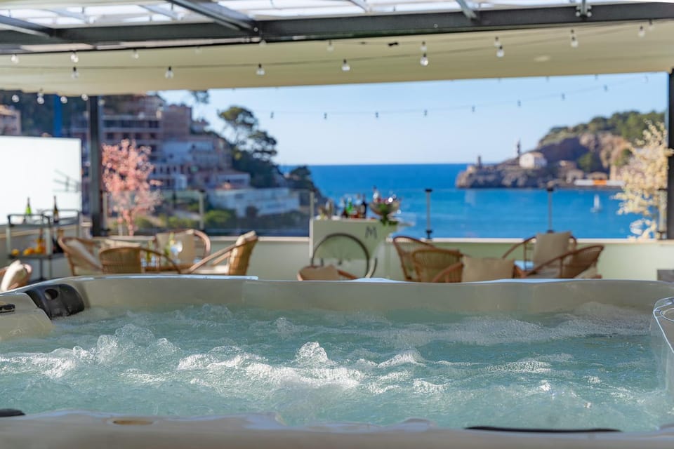 Hot Tub, Hot Tub, View (from property/room), Sea view