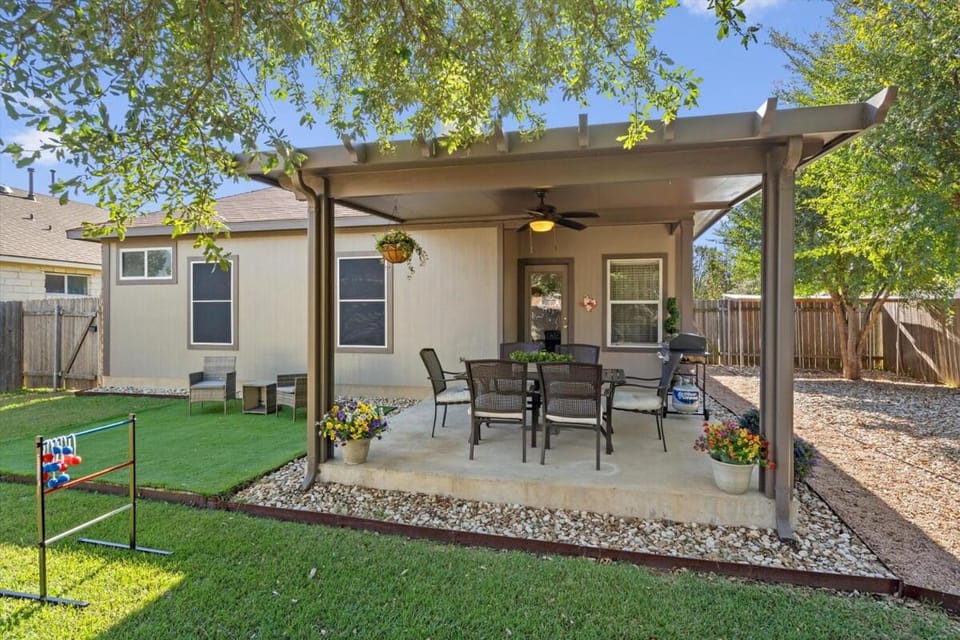 Patio, Activities