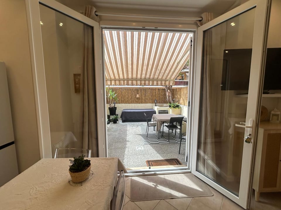 Inner courtyard view