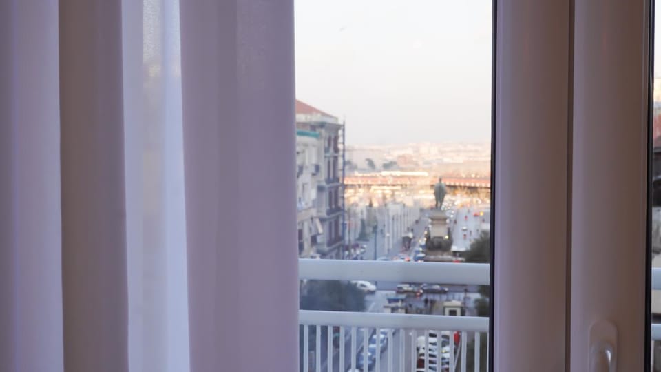 View (from property/room), Balcony/Terrace, Dining area